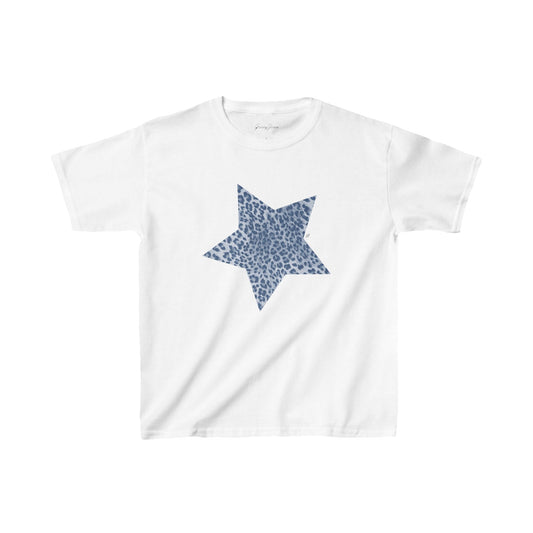 White baby tee with blue cheetah leopard print star graphic – trendy Y2K crop top for women, retro aesthetic cotton shirt by Gracey Jeans